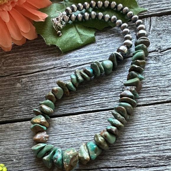 Sterling Silver Green Turquoise Nuggets Bead Necklace. 18 inch - Picture 10 of 12